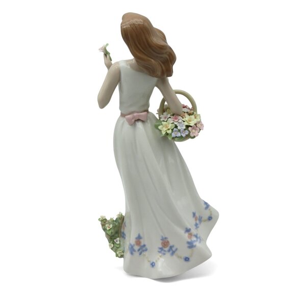 NADAL Cosmos Tall Lady With Flower Basket Porcelain 12.6" Boxed - Picture 4 of 12